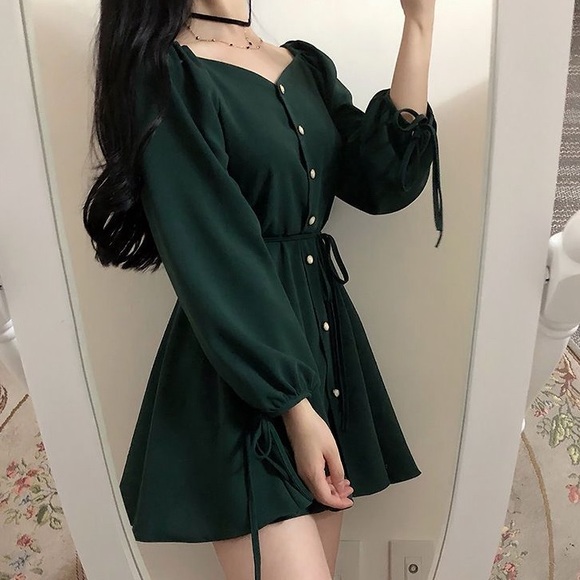 EFO - Long Sleeve Sweetheart Neckline Mini A-Line Dress in Dark Green - Picture 6 of 10